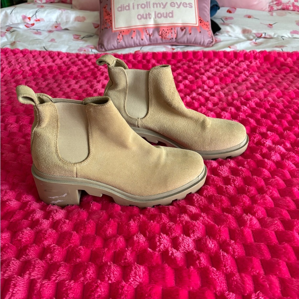 Steve Madden Tan Ankle Booties with Elastic Panels